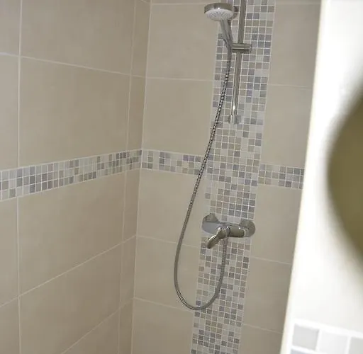 Soos Apartment *